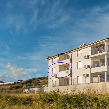 Apartment Lana Baska  Luaran gambar