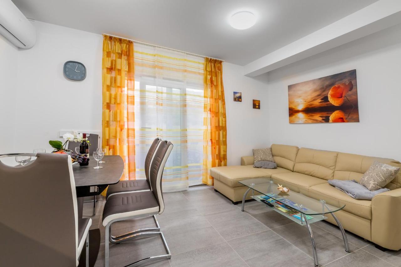 Apartment Lana Baska  Luaran gambar