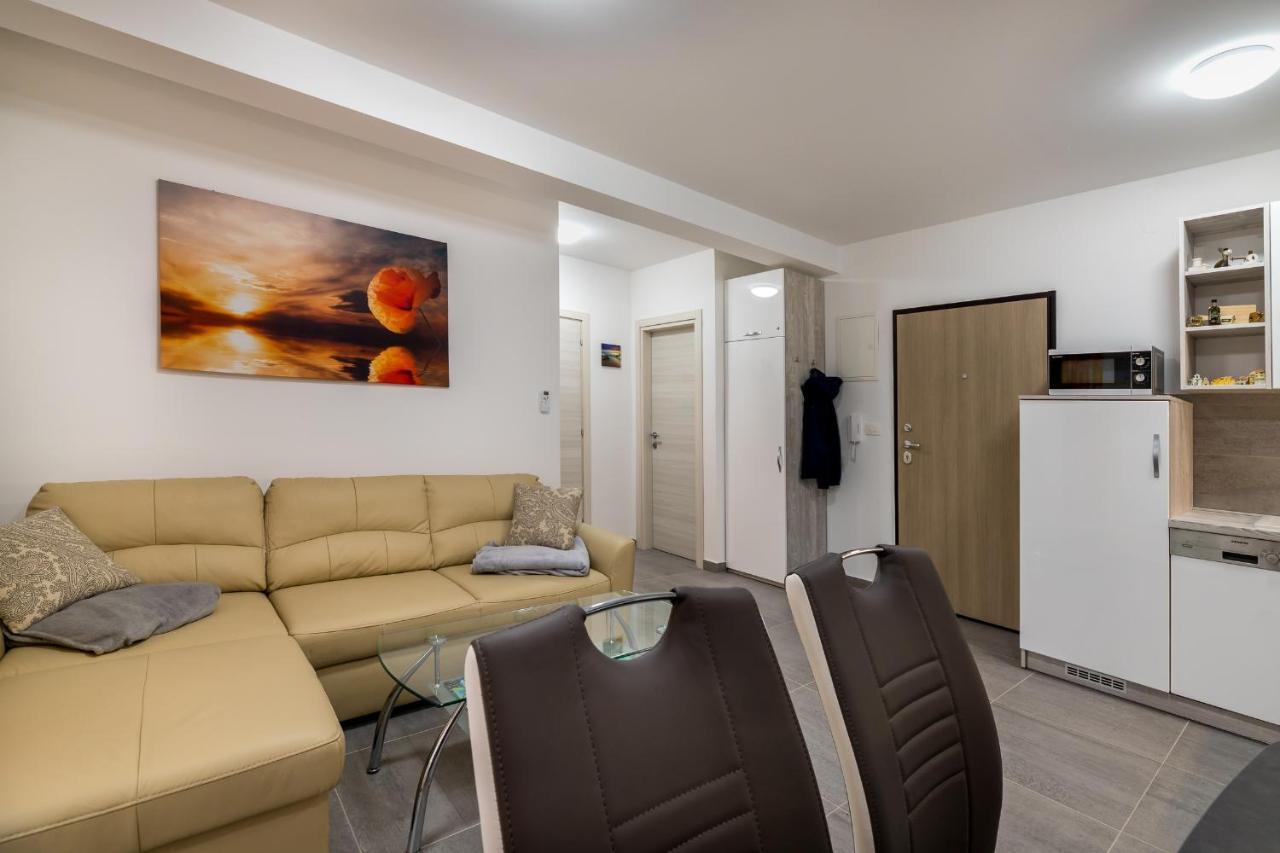 Apartment Lana Baska  Luaran gambar